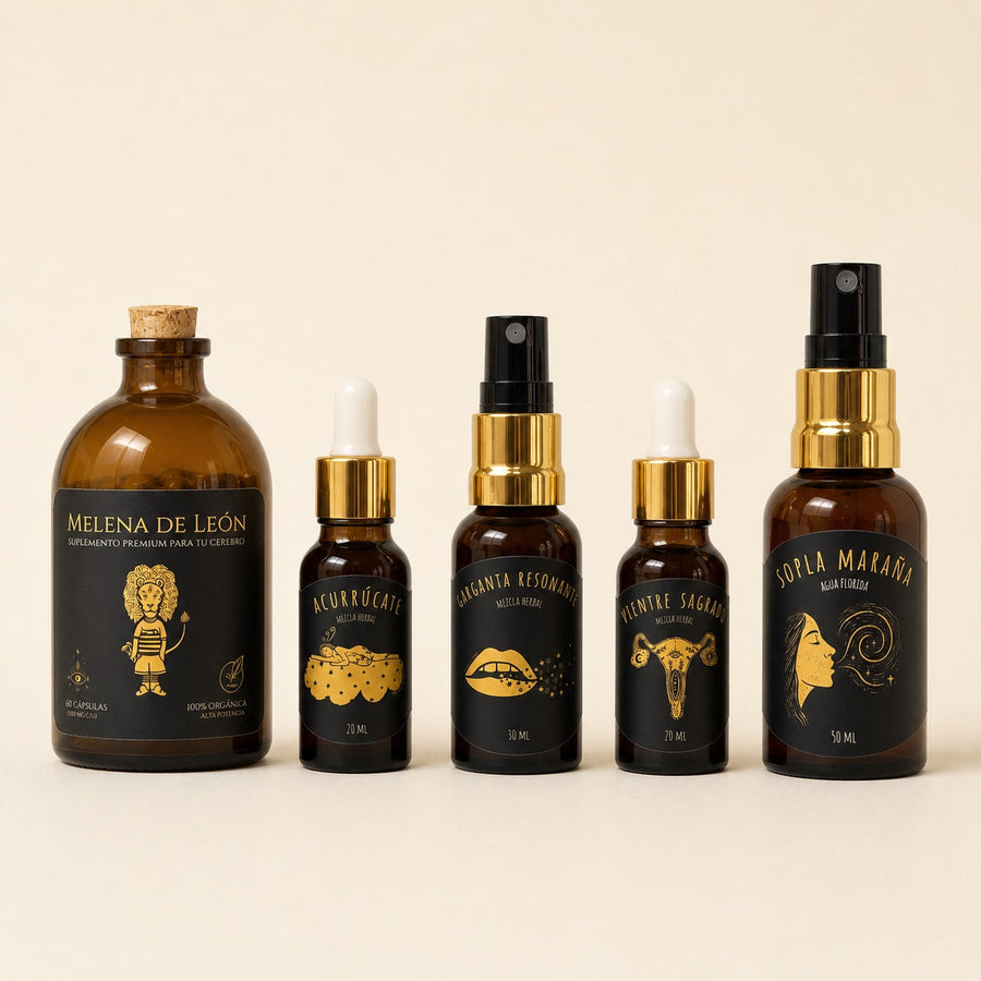 La Botica de Conecta Tierra con los cinco productos de herbolaria ritual sobre fondo crema